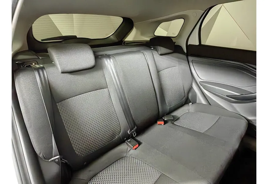 ВАЗ (Lada) Vesta 1.6 CVT (113 л.с.) Белый в АВИЛОН. Слайд №17