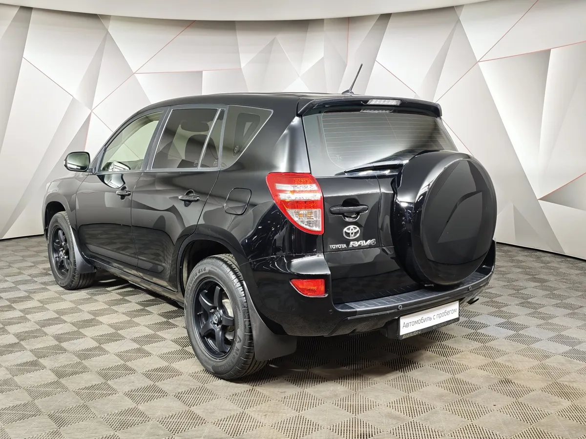Toyota RAV4 2.0 AT AWD (150 л.с.) Черный в АВИЛОН. Слайд №4