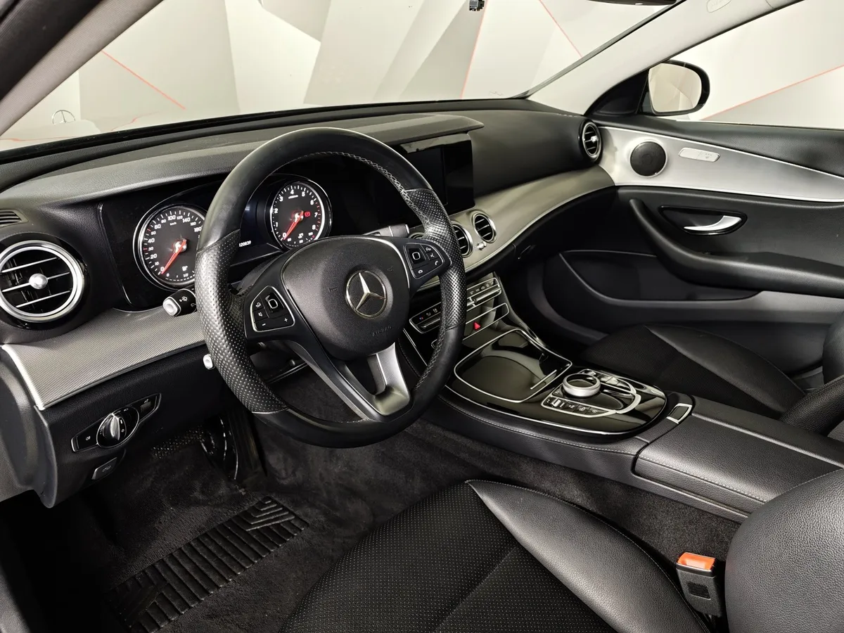 Mercedes-Benz E-Класс E 200 9G-TRONIC (197 л.с.) Черный в АВИЛОН. Слайд №19