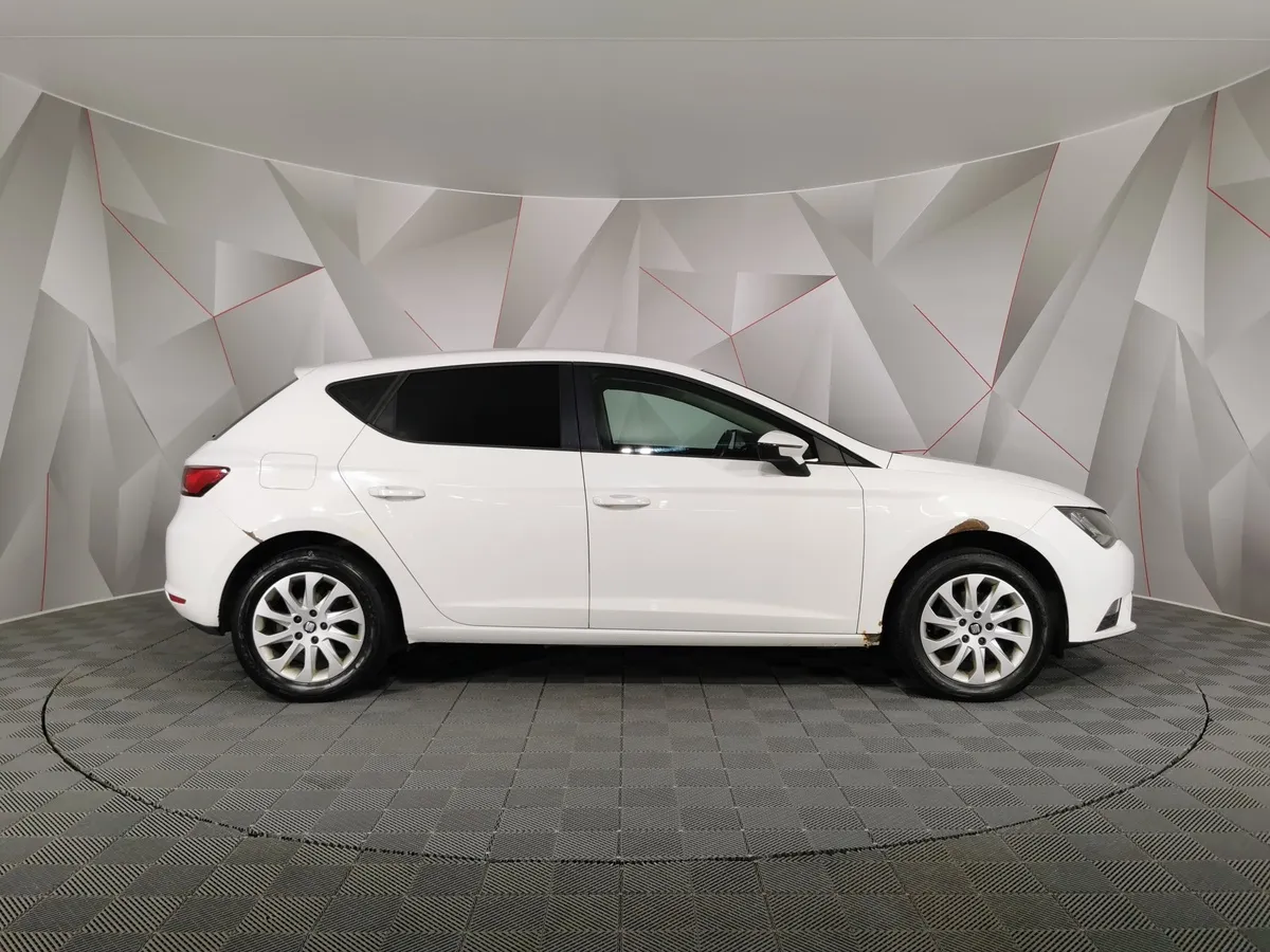 SEAT Leon 1.2 TSI DSG (105 л.с.) Белый в АВИЛОН. Слайд №6