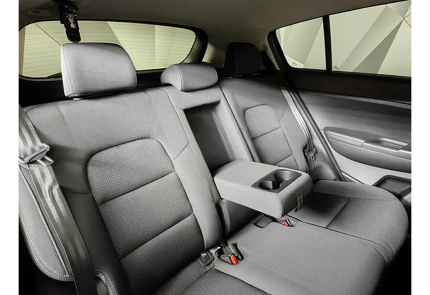 Kia Sportage 2.0 AT 4WD (150 л.с.) Luxe Черный в АВИЛОН. Слайд №16