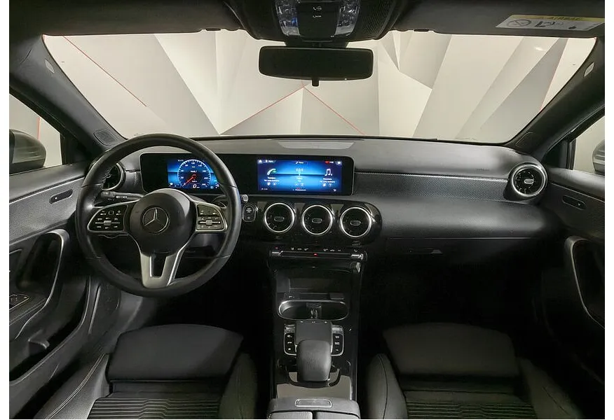 Mercedes-Benz A-Класс A 200 7G-DCT (150 л.с.) Progressive Серебристый в АВИЛОН. Слайд №14