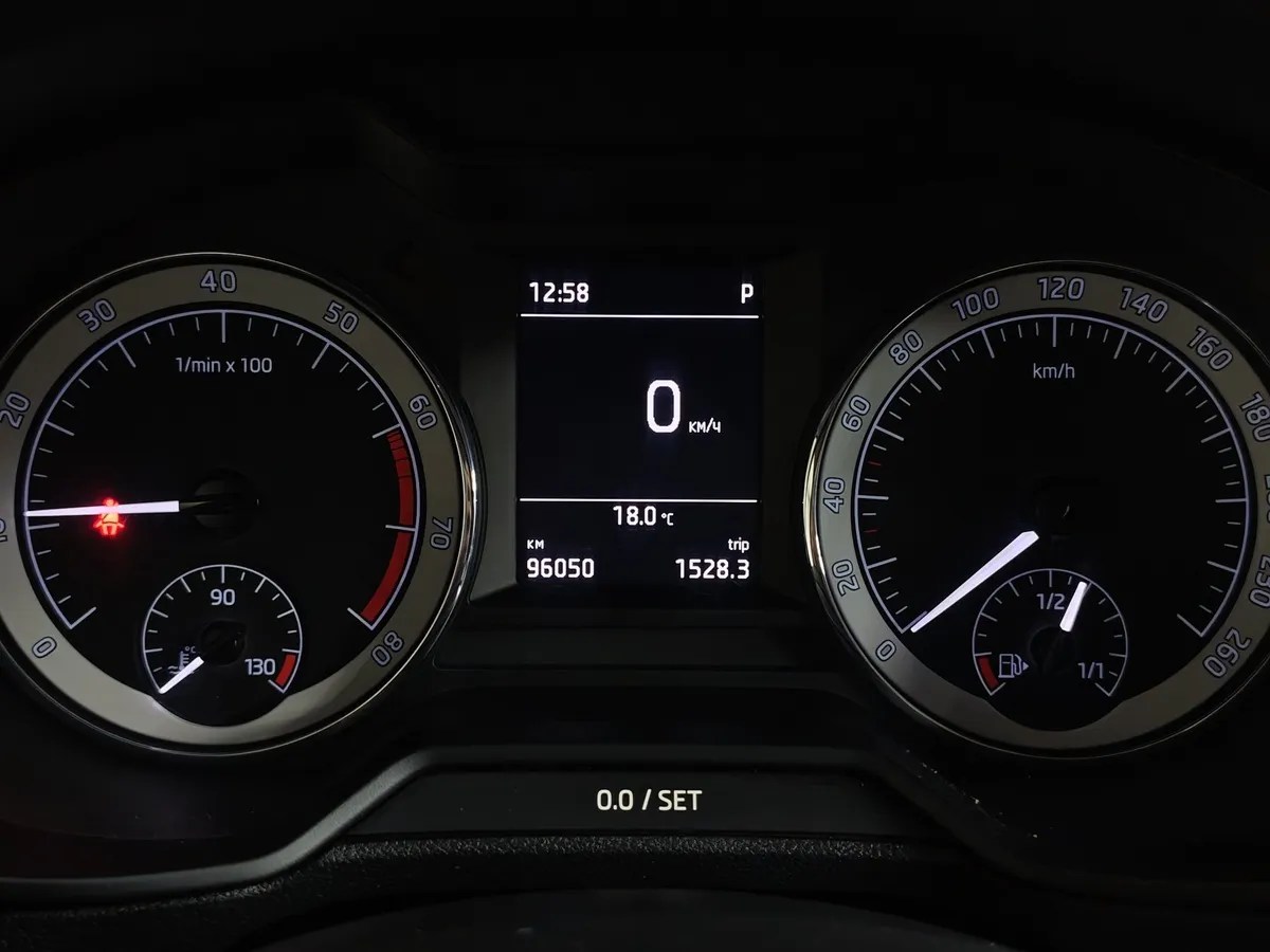 Skoda Octavia 1.6 MPI AT (110 л.с.) Синий в АВИЛОН. Слайд №17