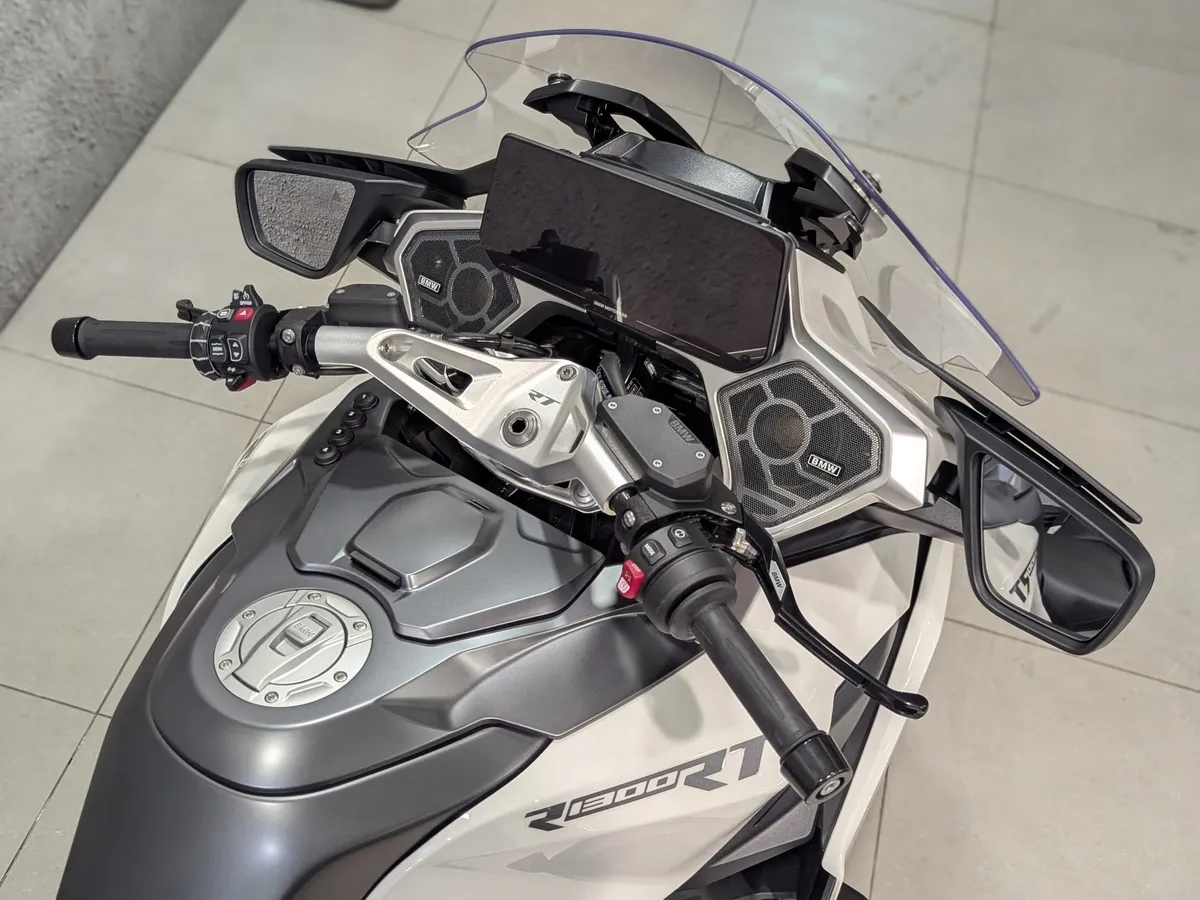 BMW Motorrad R 1300 RT 1300 см³ (145 л.с.) (145) 1300 Белый в АВИЛОН. Слайд №4