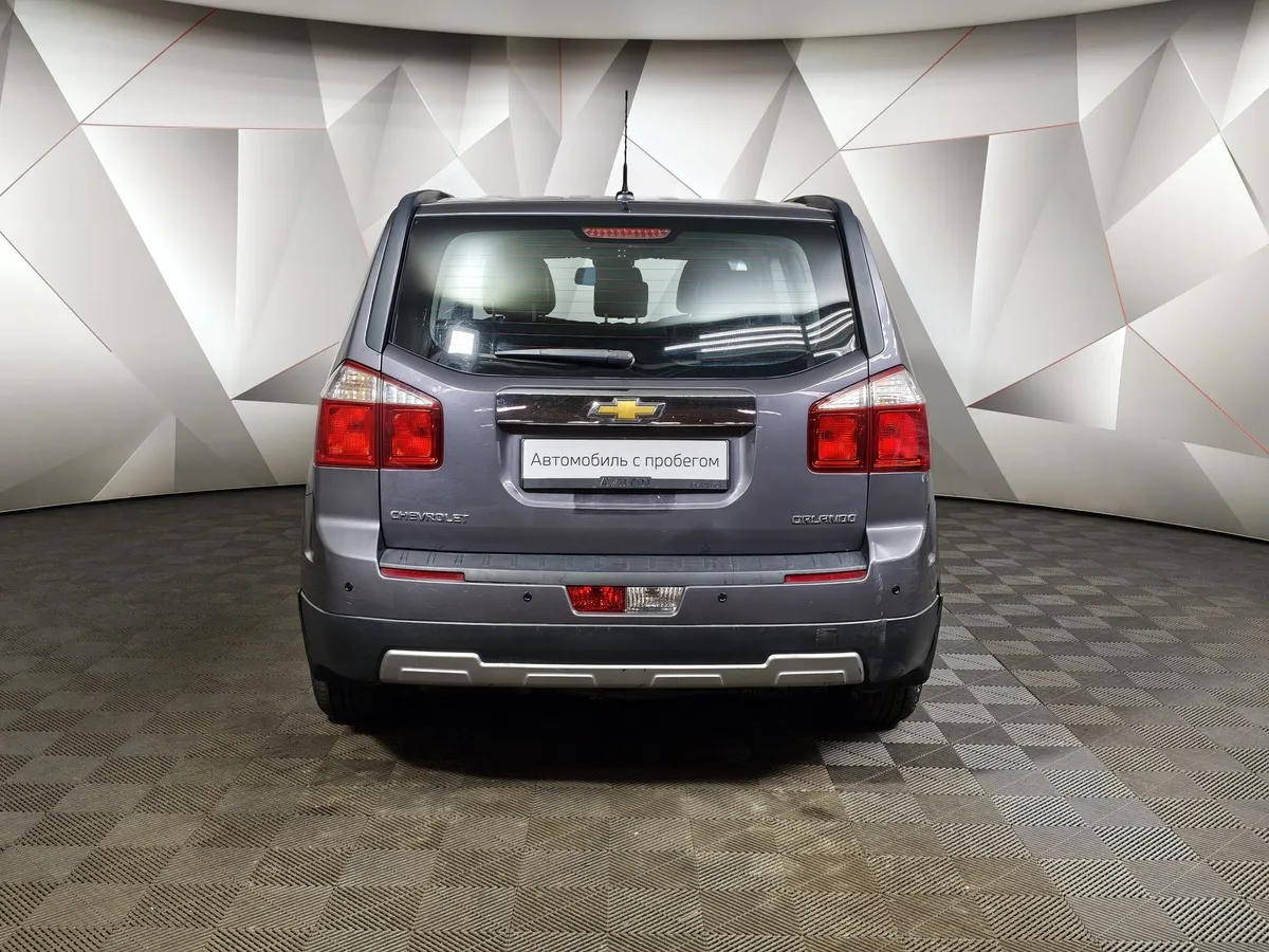 Chevrolet Orlando 1.8 MT (141 л.с.) Серый в АВИЛОН. Слайд №8