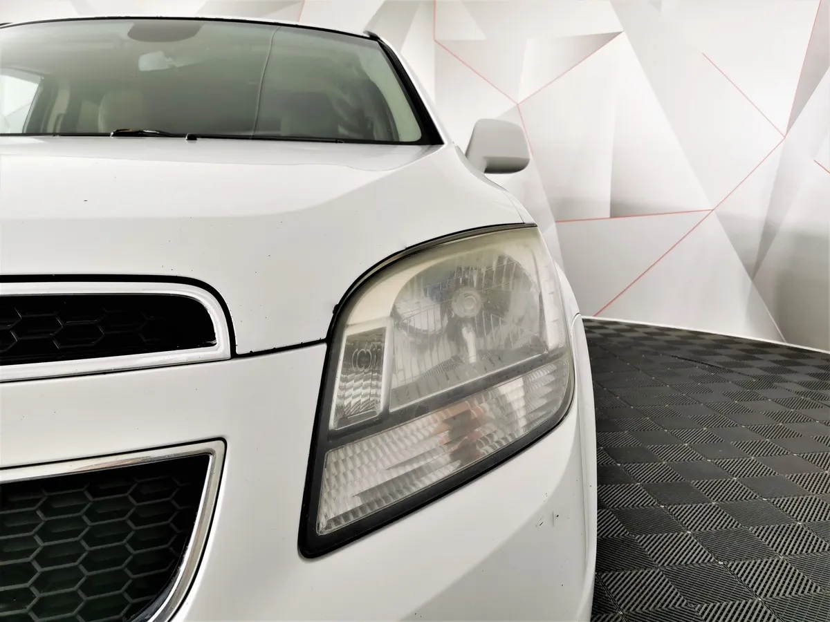 Chevrolet Orlando 1.8 MT (141 л.с.) Белый в АВИЛОН. Слайд №10