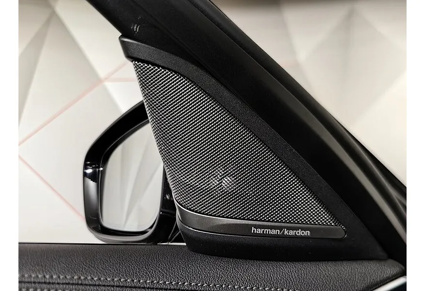 BMW 5 серия 530d xDrive Steptronic (249 л.с.) Base (Локальная сборка) Серый в АВИЛОН. Слайд №20