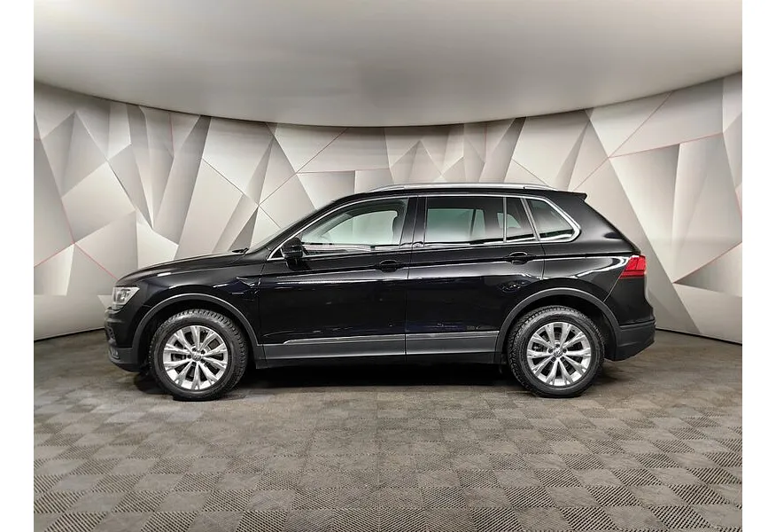 Volkswagen Tiguan 2.0 TSI 4Motion DSG (180 л.с.) Comfortline Черный в АВИЛОН. Слайд №5