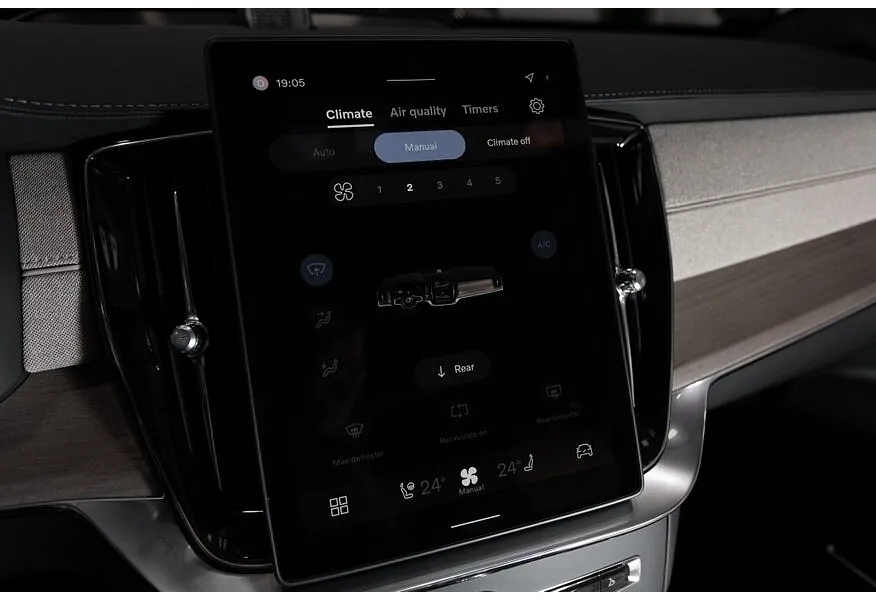 Volvo XC90 2.0 B6 mild hybrid AT AWD (7 мест) (300 л.с.) Ultra Bright Белый в АВИЛОН. Слайд №9