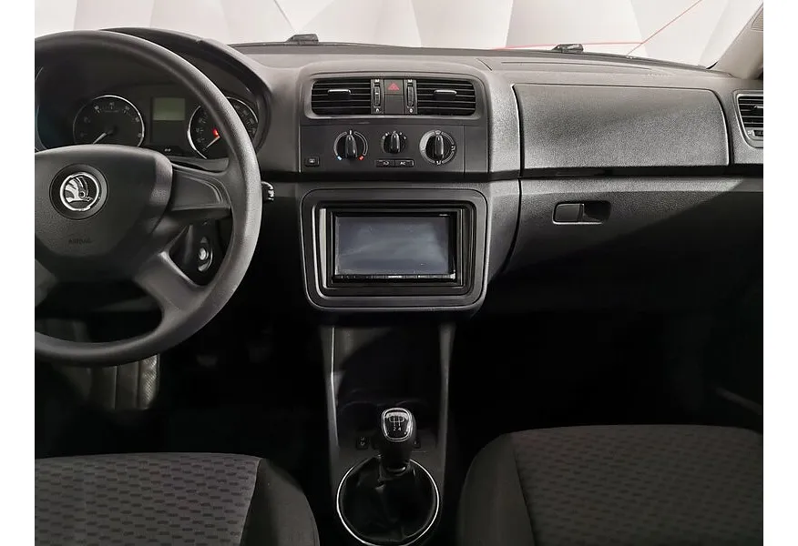 Skoda Fabia 1.4 MT (125 л.с.) Красный в АВИЛОН. Слайд №15