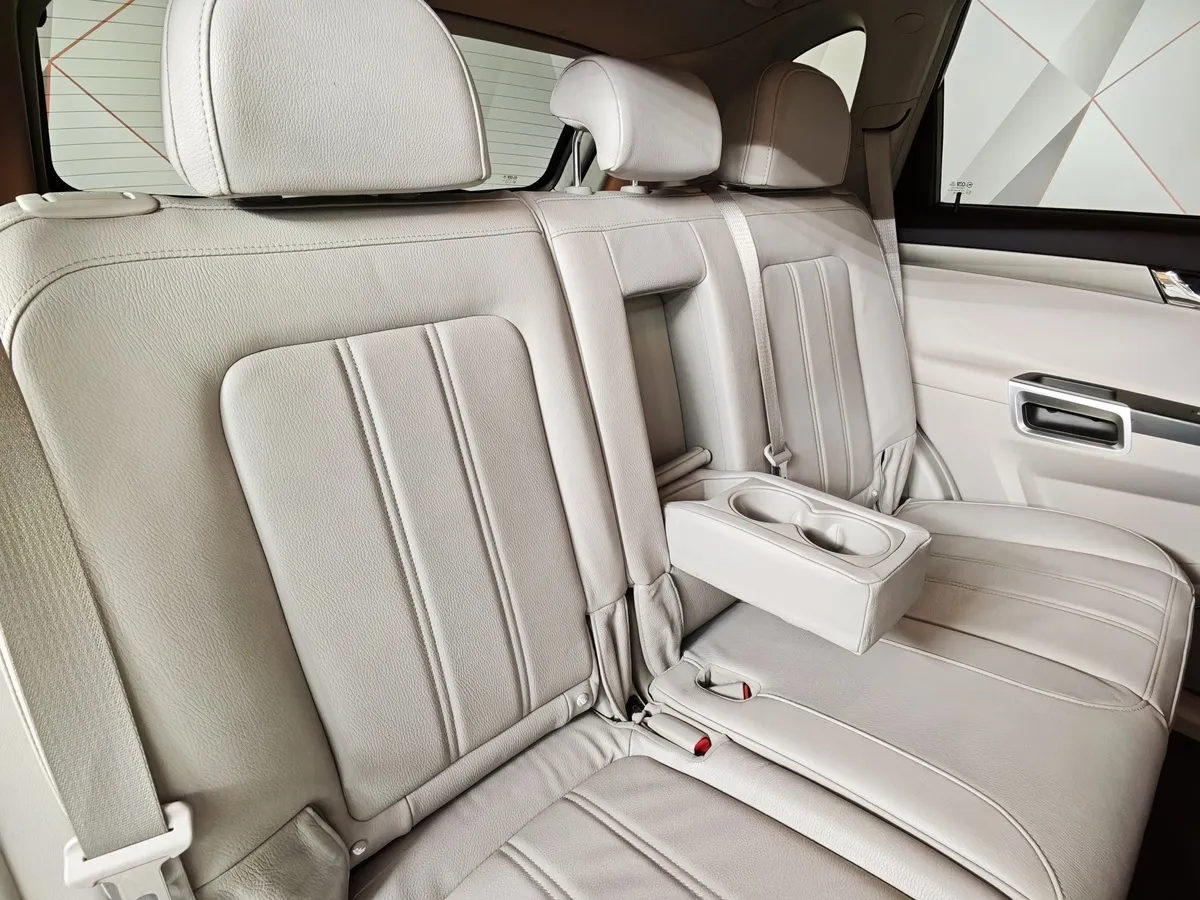 Opel Antara 2.2 CDTi AT AWD (184 л.с.) Черный в АВИЛОН. Слайд №16
