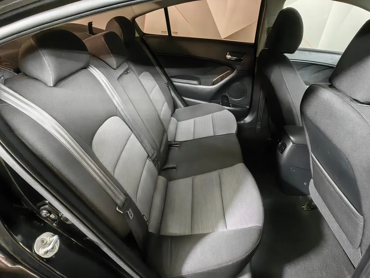 Kia Cerato 1.6 AT (130 л.с.) Черный в АВИЛОН. Слайд №16