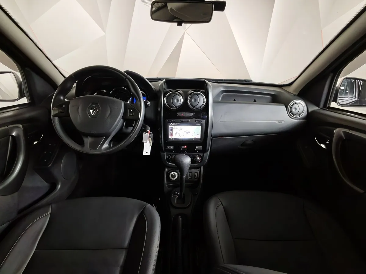 Renault Duster 2.0 AT 4x4 (143 л.с.) Черный в АВИЛОН. Слайд №14