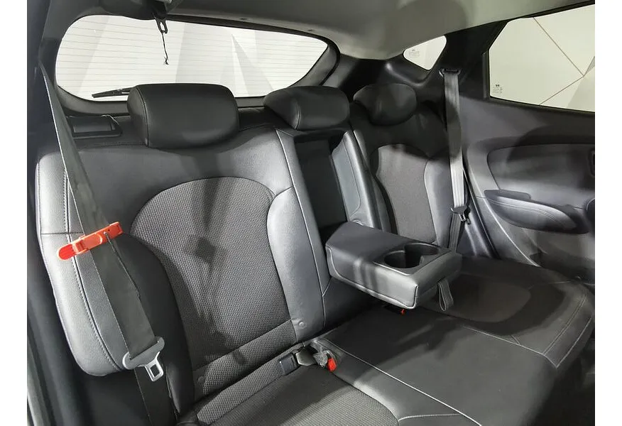 АВИЛОН - Hyundai ix35 2.0 AT 2WD (150 л.с.) Comfort + Navi Серый - slide 14