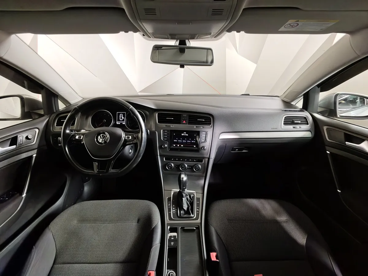 Volkswagen Golf 1.4 TSI BlueMotion DSG (122 л.с.) Comfortline Серебристый в АВИЛОН. Слайд №14