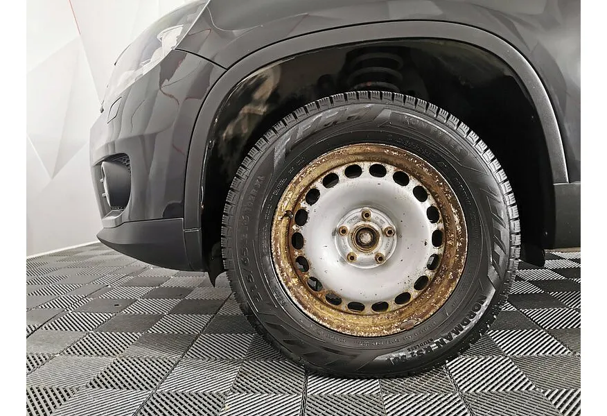 Volkswagen Tiguan 2.0 TSI 4Motion AT (170 л.с.) Sochi Edition Черный в АВИЛОН. Слайд №8