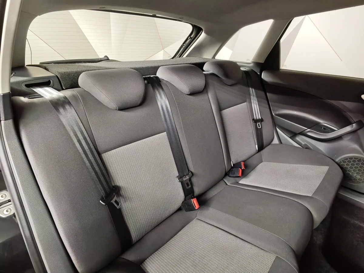 SEAT Ibiza 1.2 TSI DSG (105 л.с.) Черный в АВИЛОН. Слайд №16