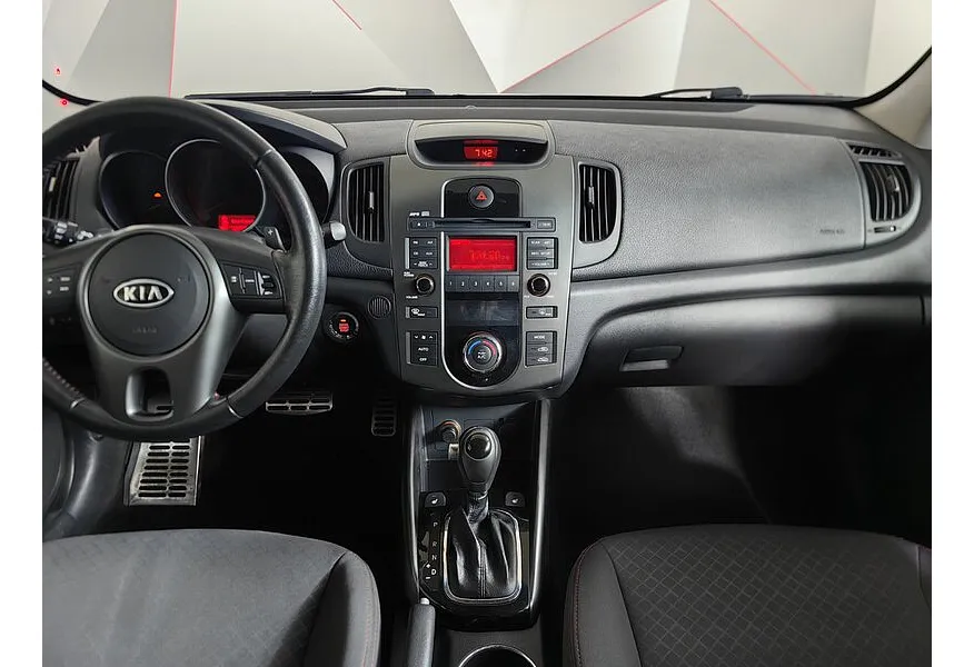 АВИЛОН - Kia Cerato 2.0 AT (150 л.с.) Коричневый - slide 10