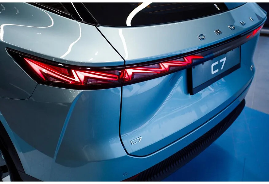 АВИЛОН - OMODA C7 1.6 DCT (150 л.с.) Joy Зеленый - slide 14