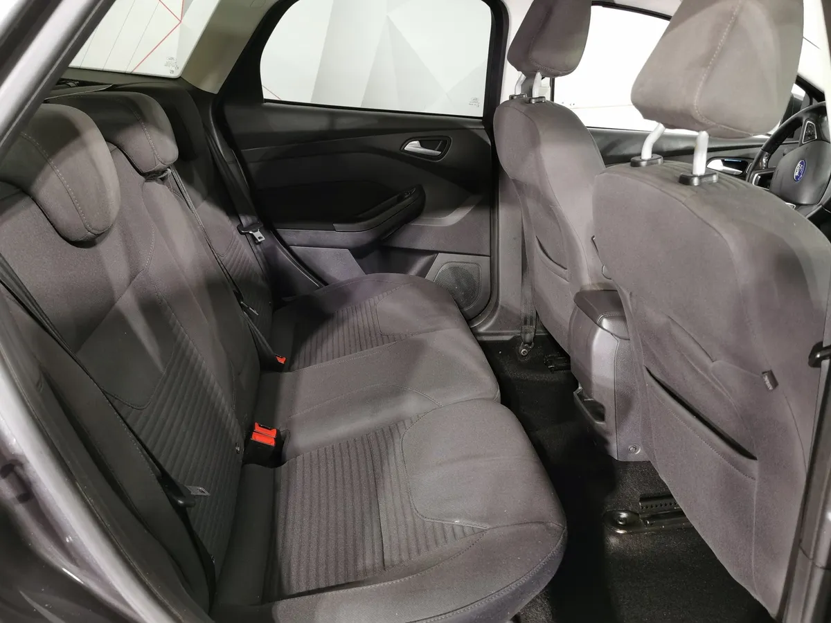 Ford Focus 1.5 EcoBoost AT (150 л.с.) Titanium Серый в АВИЛОН. Слайд №19