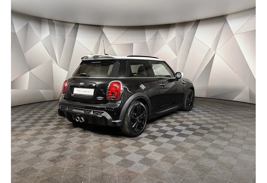 MINI 3 двери JCW 2.0 AT (231 л.с.) Черный в АВИЛОН. Слайд №2