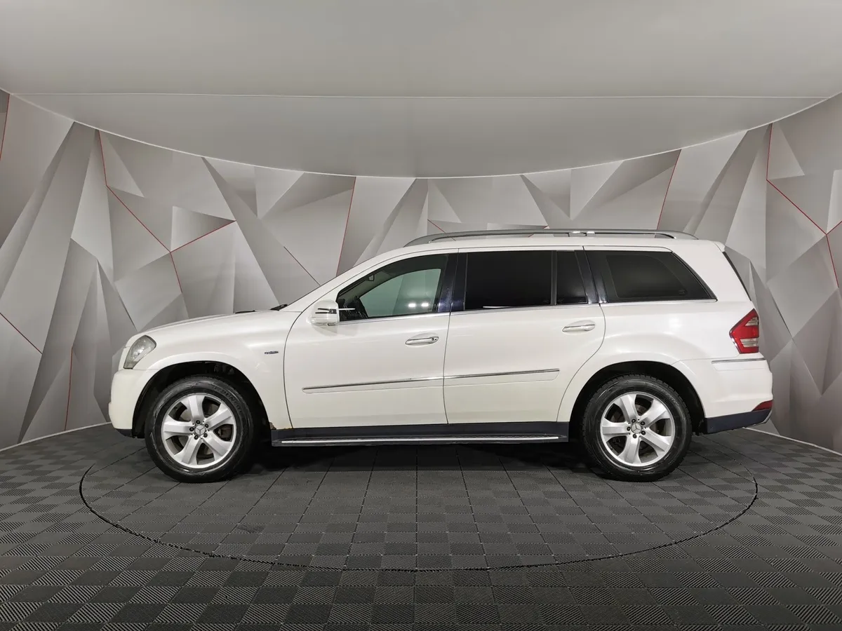 Mercedes-Benz GL 350 CDI BlueEFFICIENCY 7G-Tronic 4MATIC (224 л.с.) Белый в АВИЛОН. Слайд №5