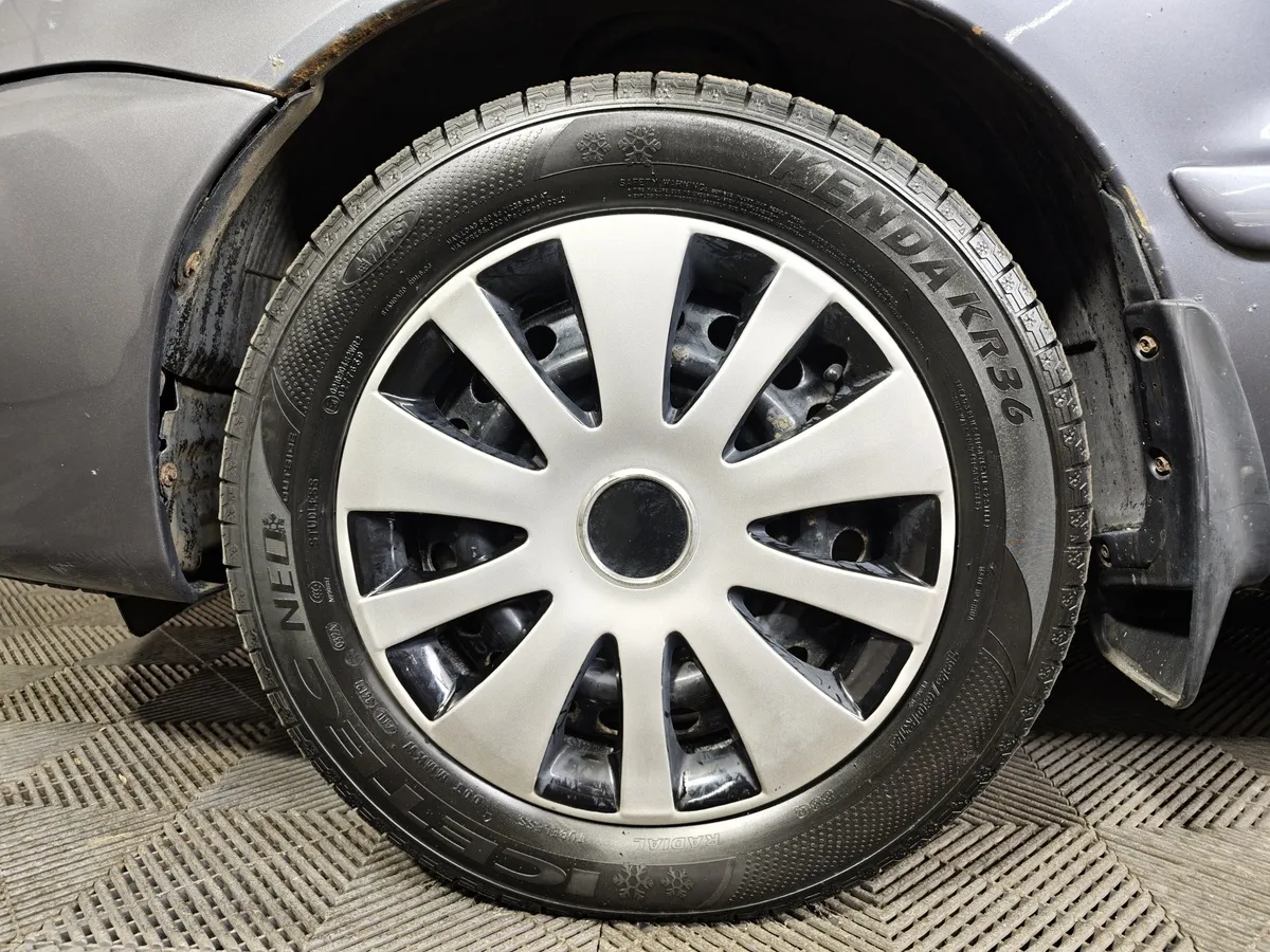 Mitsubishi Lancer 1.6 MT (100 л.с.) Серый в АВИЛОН. Слайд №9