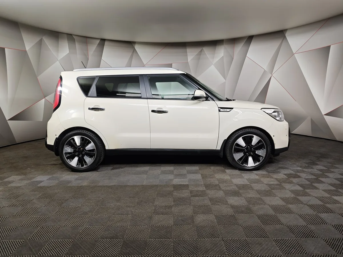 Kia Soul 1.6 VGT AT (128 л.с.) Бежевый в АВИЛОН. Слайд №6