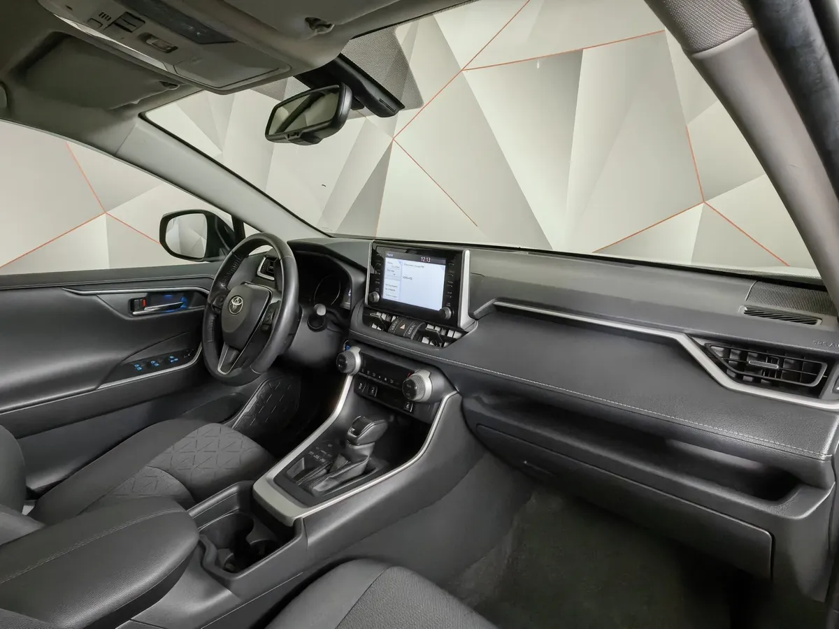 Toyota RAV4 2.0i CVT AWD (149 л.с.) Белый в АВИЛОН. Слайд №13