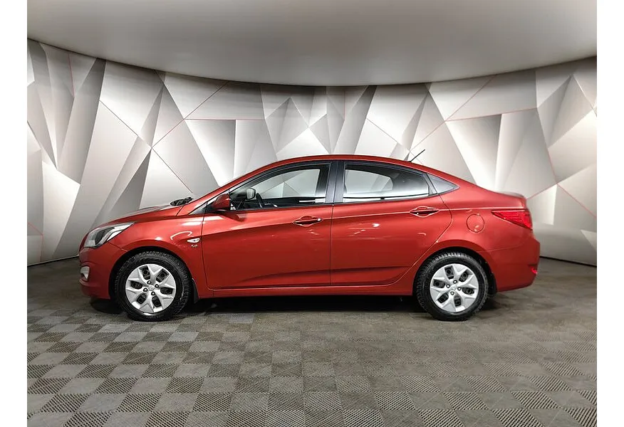 Hyundai Solaris 1.6 MT (123 л.с.) Comfort Красный в АВИЛОН. Слайд №5