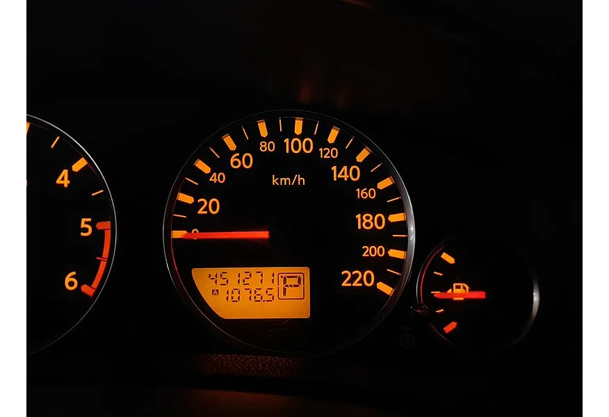 Nissan Pathfinder 2.5 dCi AT (174 л.с.) Серый в АВИЛОН. Слайд №18