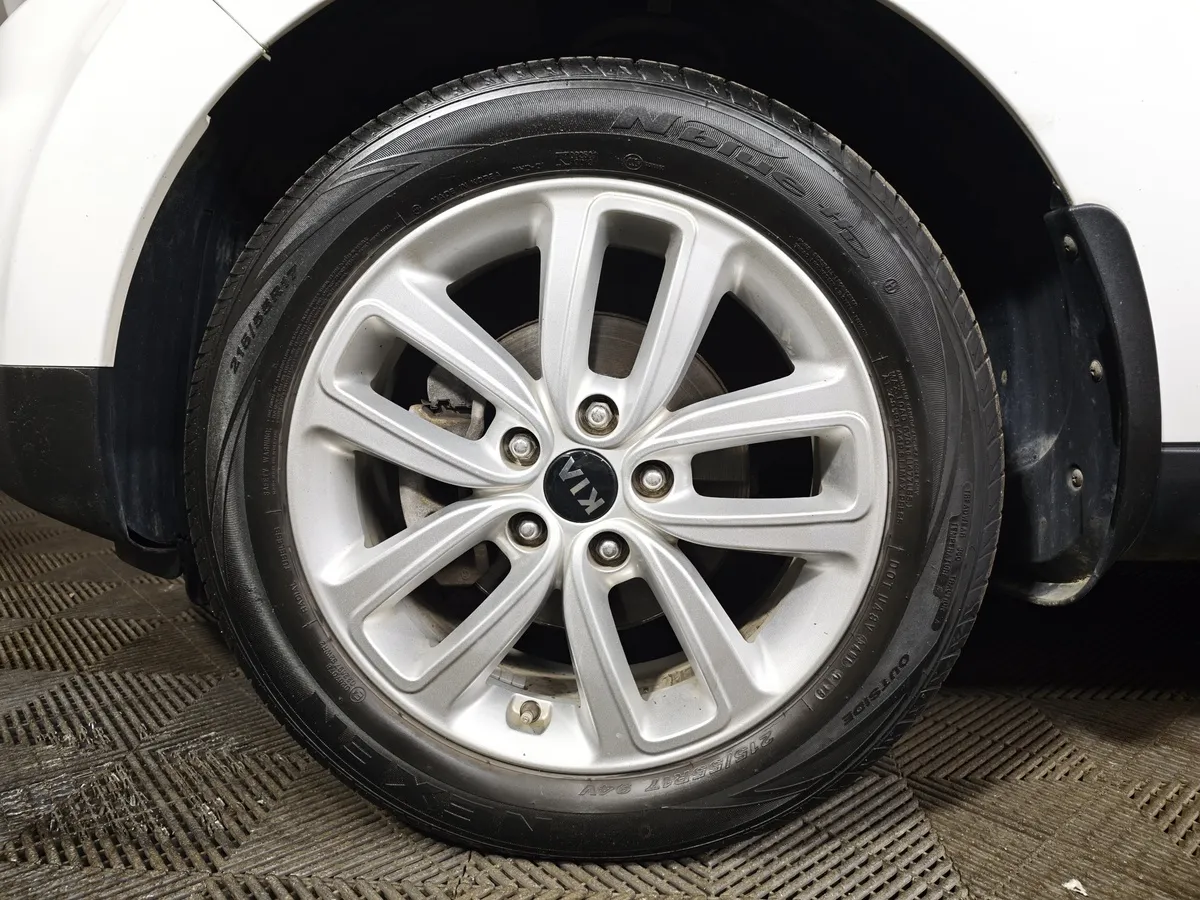 Kia Soul 2.0 MPI AT (150 л.с.) Classic Белый в АВИЛОН. Слайд №9
