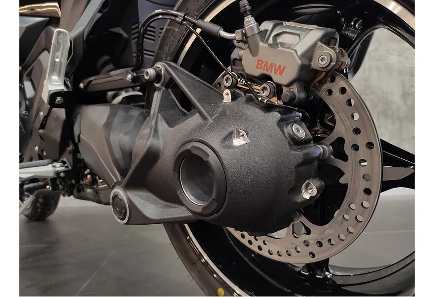 BMW Motorrad R 1300 R R 1300 R 1300 см³ (145 л.с.) (145) 1300 Черный в АВИЛОН. Слайд №10