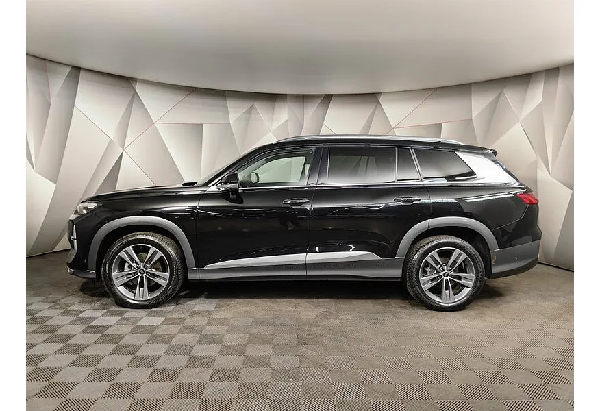 Audi Q6 2.5 TFSI S-tronic quattro (299 л.с.) Roadjet Cloud Type Feather Forest Suit Черный в АВИЛОН. Слайд №5