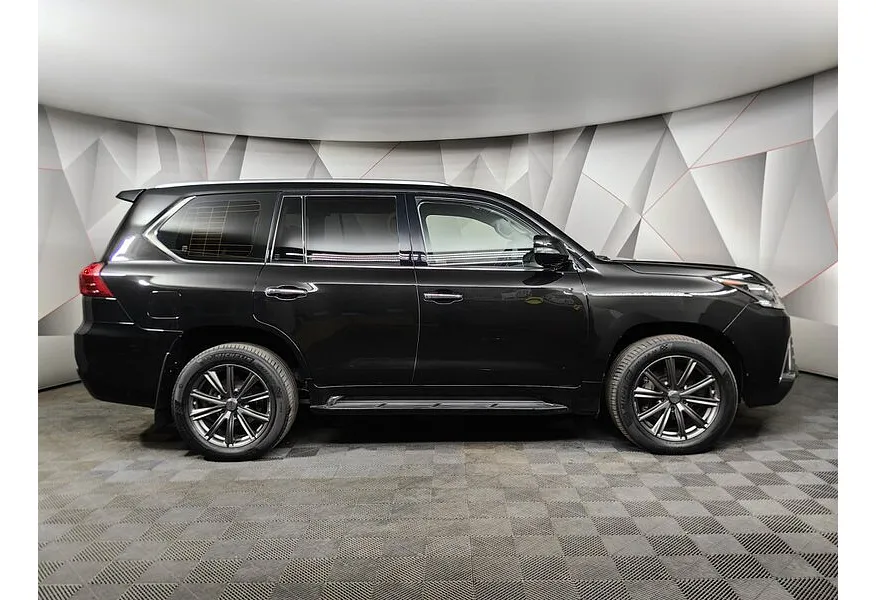 Lexus LX 450d AT (272 л.с.) Черный в АВИЛОН. Слайд №6