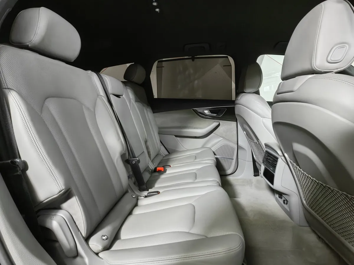 Audi Q7 3.0 TDI Tiptronic quattro (249 л.с.) Белый в АВИЛОН. Слайд №16