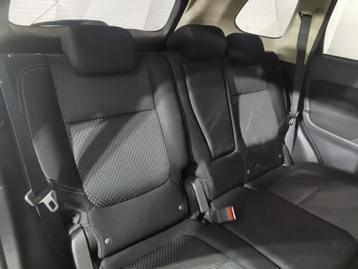 Mitsubishi Outlander 2.0 CVT 4WD (146 л.с.) Черный в АВИЛОН. Слайд №16