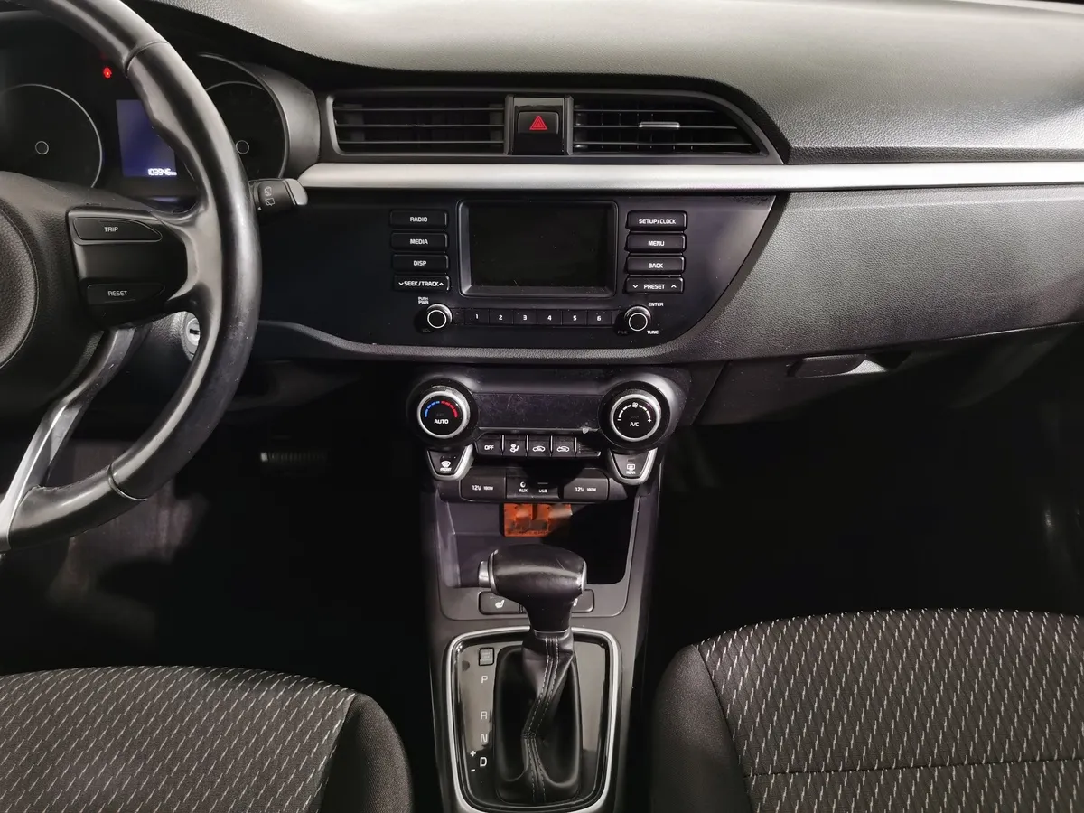 Kia Rio X-Line 1.6 AT (123 л.с.) Luxe Коричневый в АВИЛОН. Слайд №14