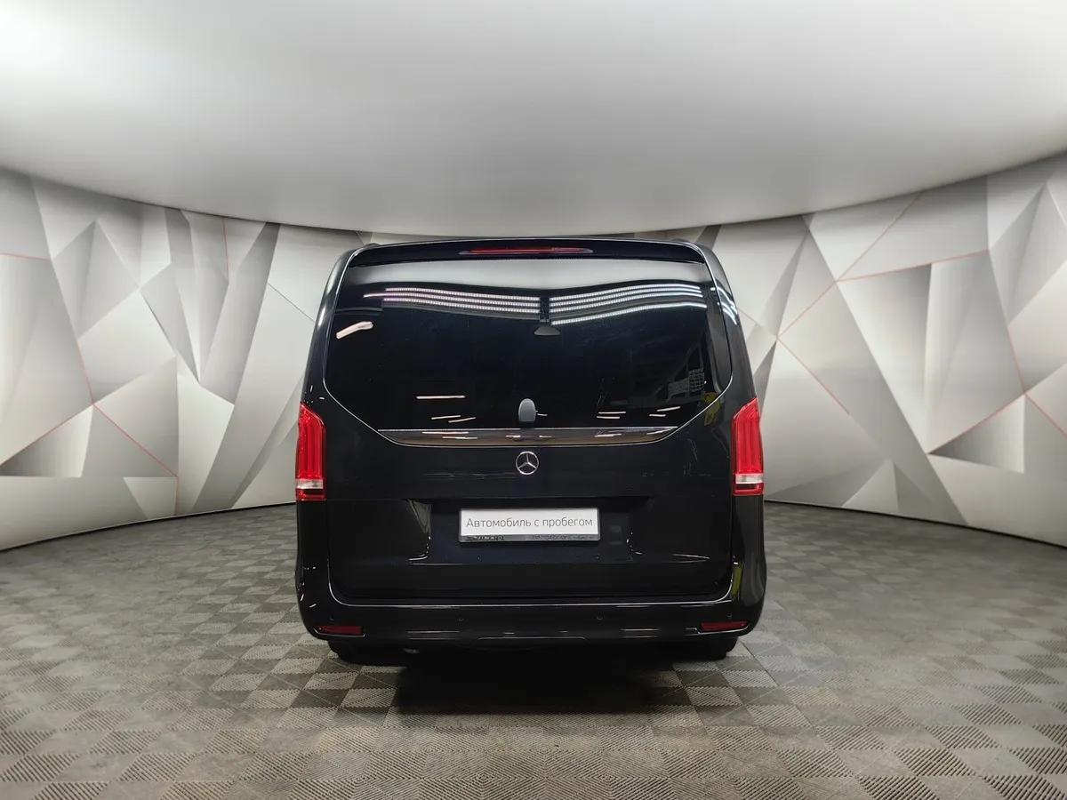 Mercedes-Benz V-Класс V 250 d AT L2 4x4 (190 л.с.) Exclusive Черный в АВИЛОН. Слайд №8