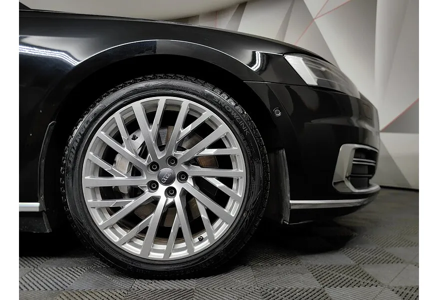 Audi A8 3.0 TFSI L tiptronic quattro (340 л.с.) Черный в АВИЛОН. Слайд №9