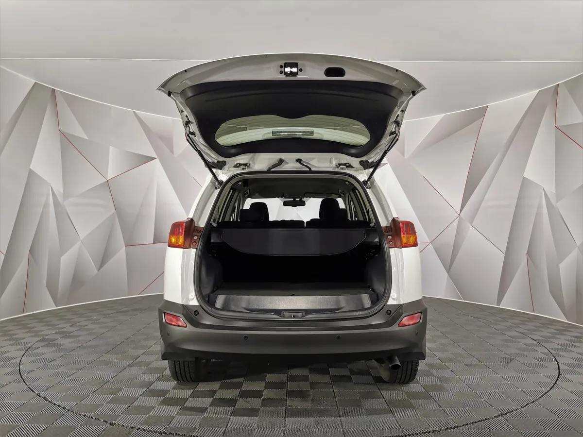 Toyota RAV4 2.0 CVT (148 л.с.) Стандарт Белый в АВИЛОН. Слайд №11
