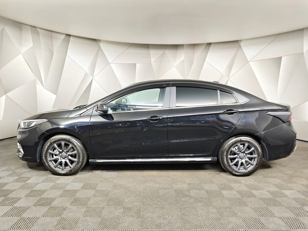 Omoda S5 1.5 CVT 2WD (113 л.с.) Classic Черный в АВИЛОН. Слайд №5