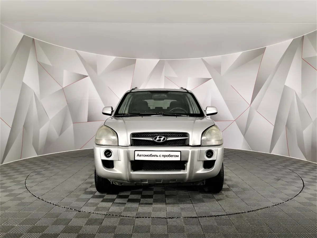 Hyundai Tucson 2.0 AT (150 л.с.) Серебристый в АВИЛОН. Слайд №7