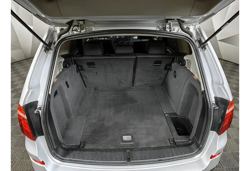 BMW X3 xDrive20d AT (184 л.с.) Серебристый в АВИЛОН. Слайд №9