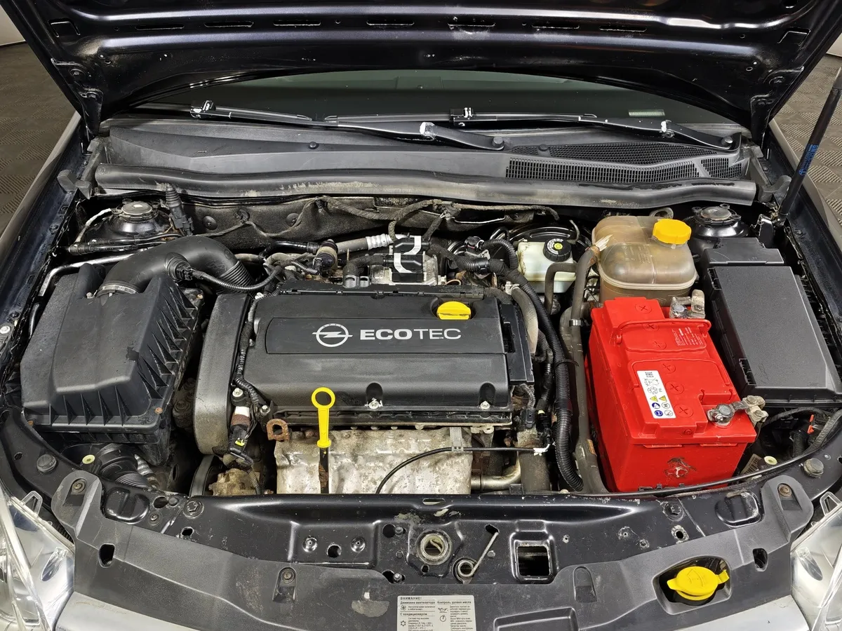 Opel Astra 1.6 Easytronic (115 л.с.) base Черный в АВИЛОН. Слайд №11