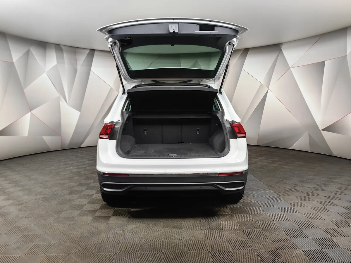 Volkswagen Tiguan 2.0 TSI 4Motion AT (180 л.с.) Status Белый в АВИЛОН. Слайд №12