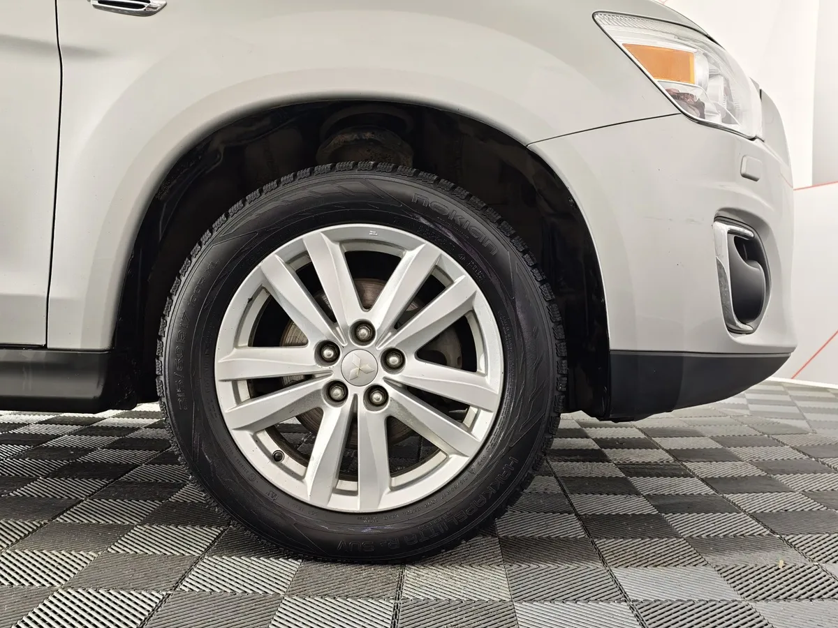 Mitsubishi ASX 2.0 CVT 4WD (150 л.с.) Серебристый в АВИЛОН. Слайд №9