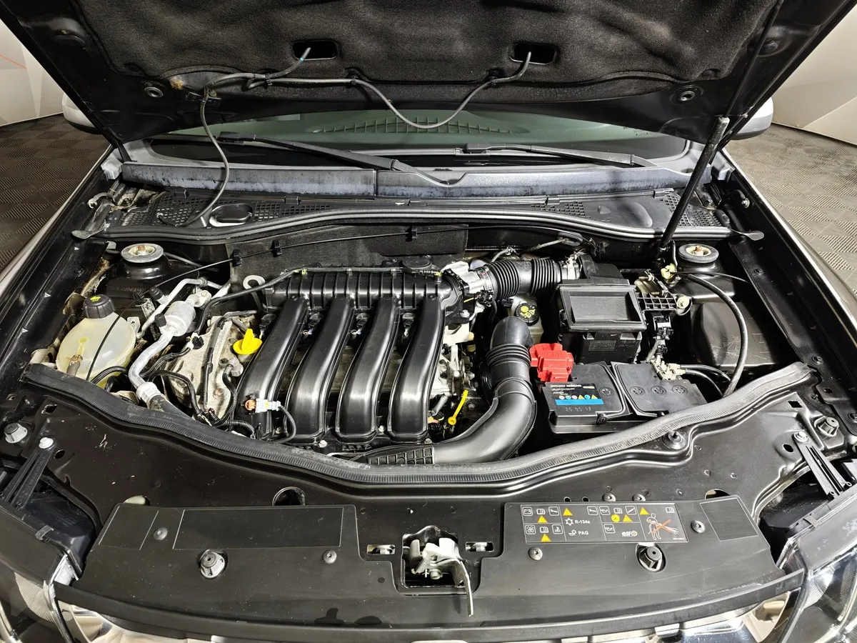 Renault Duster 2.0 AT 4x4 (143 л.с.) Черный в АВИЛОН. Слайд №11