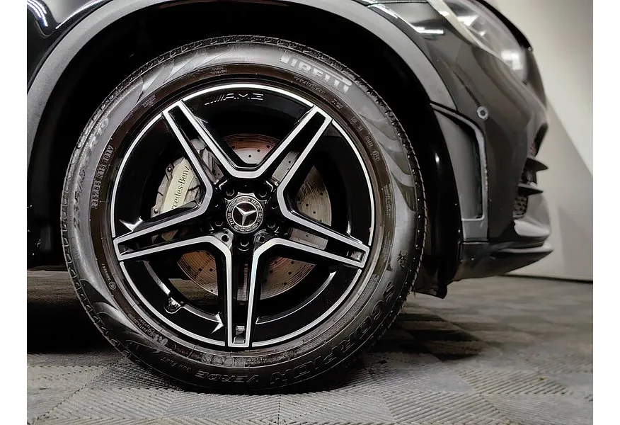 Mercedes-Benz GLC 300 9G-TRONIC 4MATIC (249 л.с.) Sport Plus (Локальная сборка) Черный в АВИЛОН. Слайд №9