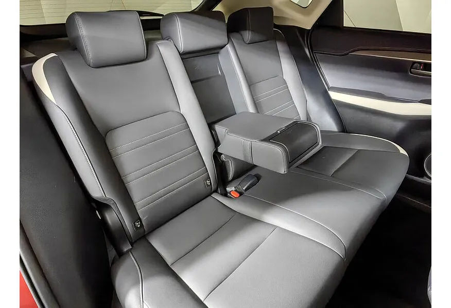 Lexus NX 200 CVT AWD (150 л.с.) Красный в АВИЛОН. Слайд №17